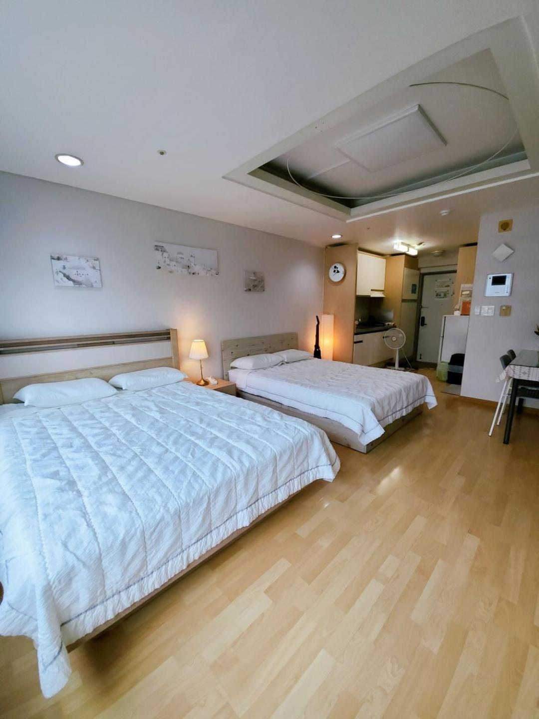 Hongdae Residence-2 1Min From Hongik Uni Station Exit #1 Seúl Exterior foto