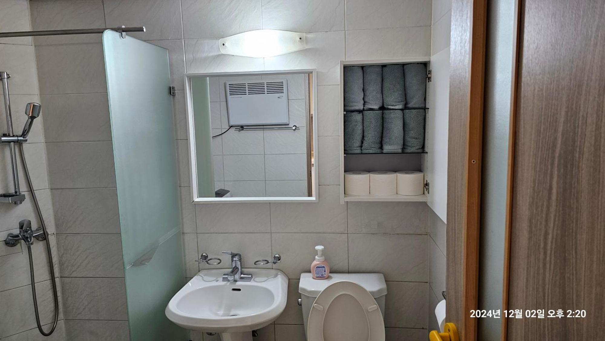 Hongdae Residence-2 1Min From Hongik Uni Station Exit #1 Seúl Exterior foto