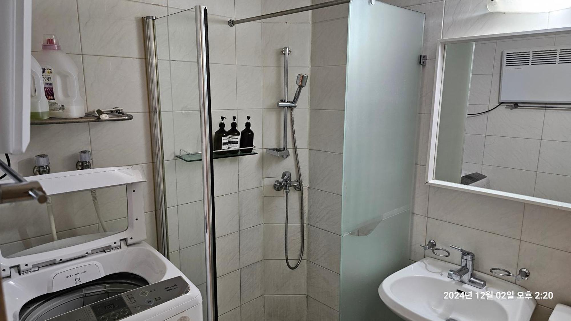 Hongdae Residence-2 1Min From Hongik Uni Station Exit #1 Seúl Exterior foto